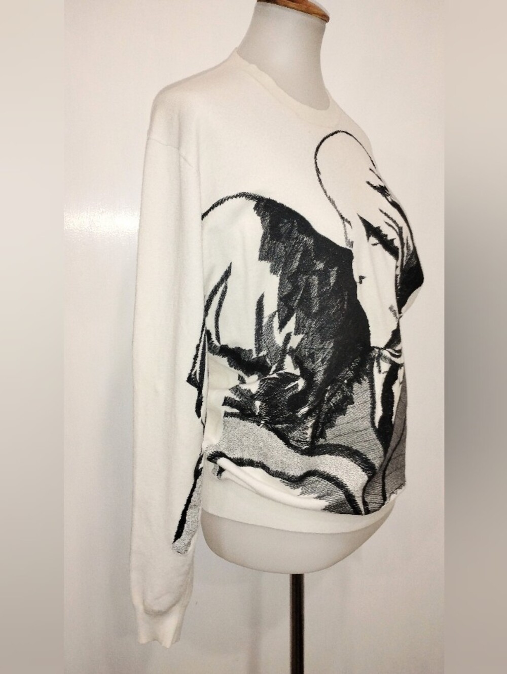 OPENING CEREMONY & MAGRITTE EMBROIDERED TOP - Picture 3 of 13